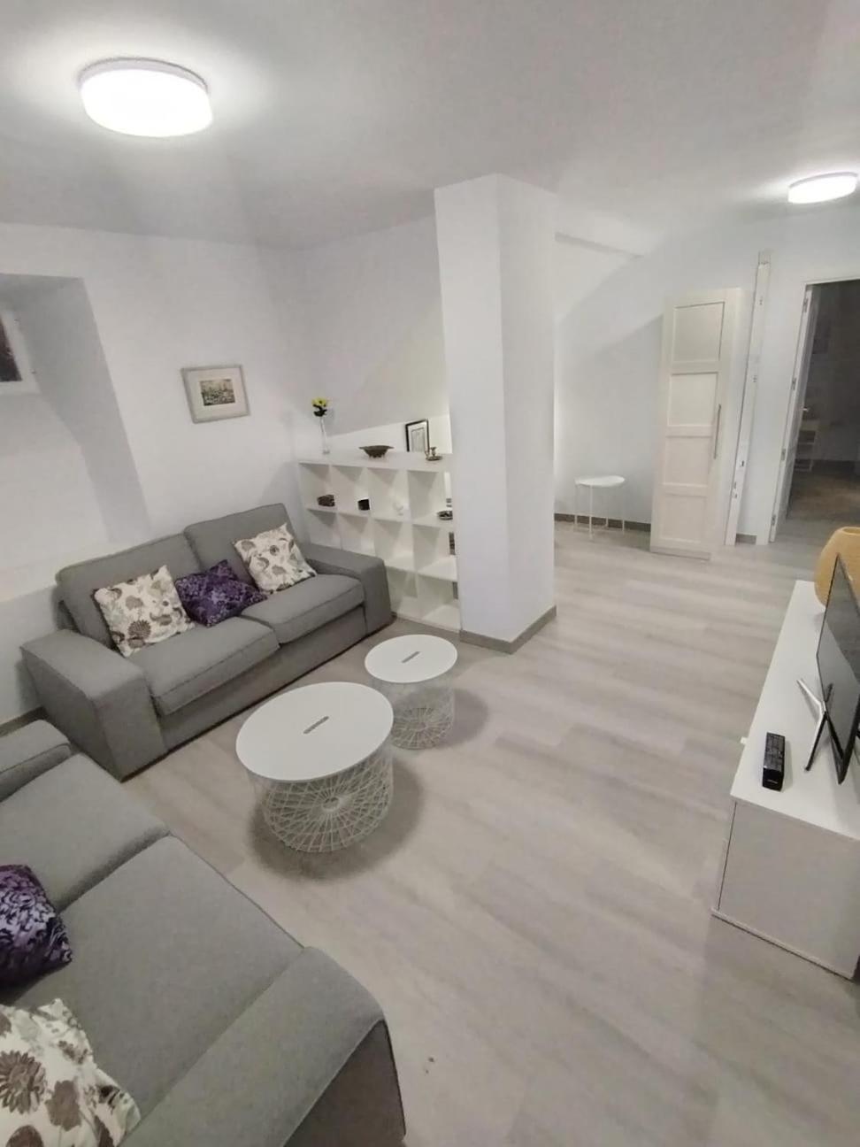 Hostel Latimoamericano Masculino Madrid Bagian luar foto